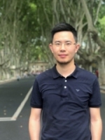 张伦 照片