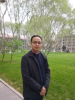 张彦 照片
