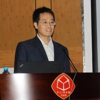 张闻 照片