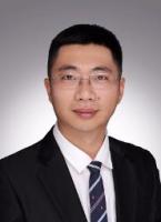 匡平 照片