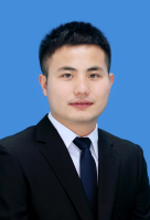 李中余 照片