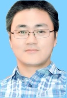 王华 照片
