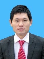 尹良君 照片