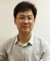 杨民权 照片