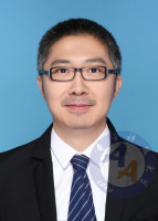 阎啸 照片