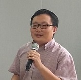 邹权 照片