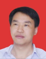 贺春东 照片