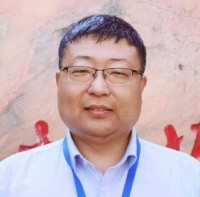 安艳捧 照片