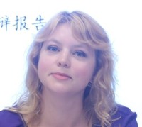 阿列霞 照片