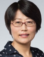 薄燕 照片