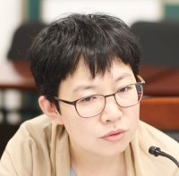才清华 照片