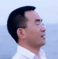 谌中和 照片