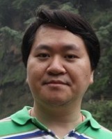 陈焱 照片