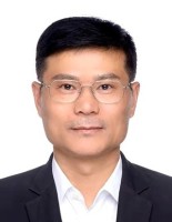 陈雄 照片