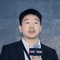 晁栋梁 照片