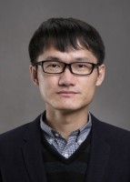 丁文杰 照片