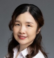 董雅华 照片