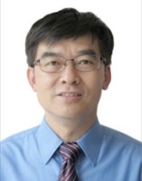 高谦 照片