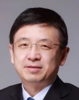 顾岩 照片