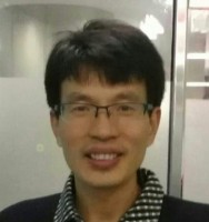 何爱国 照片