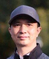 黄小雄 照片