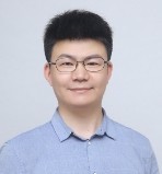 黄张成 照片