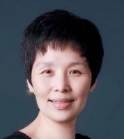 卢燕雯 照片