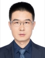 吕亮东 照片
