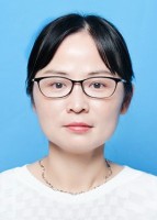 李莹 照片