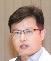 陆琦 照片