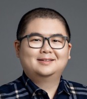 寿晨霖 照片