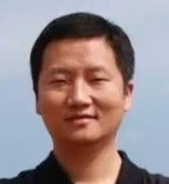 唐俊 照片