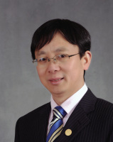 吴心伯 照片