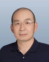 王华伟 照片
