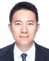 王堃 照片