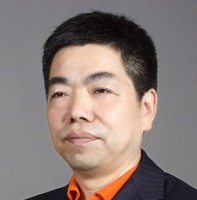 谢识予 照片