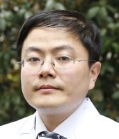 夏敬文 照片