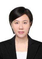 徐薇 照片