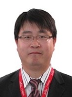 谢嵘 照片