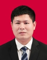 严大鹏 照片