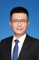 尹华伟 照片