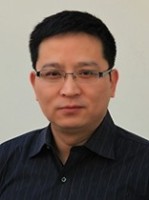 张炯 照片