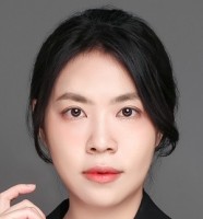 战昕彤 照片