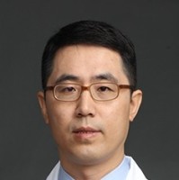 史荣亮 照片