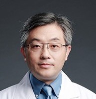 王巍 照片