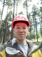 陈灿 照片