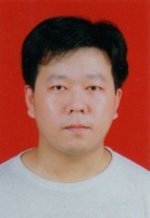 封磊 照片