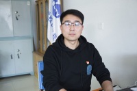 高昕 照片