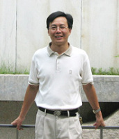 何海斌 照片