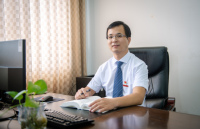 李坤明 照片